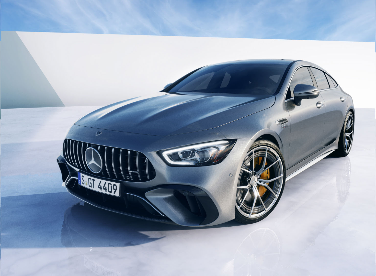 Mercedes automotive wide lens cgi render