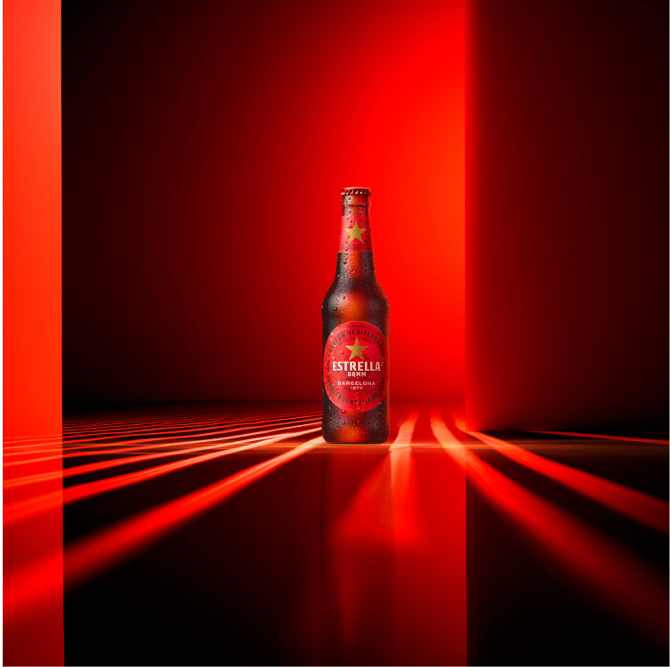 estrella photorealistic cgi beer bottle